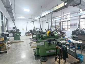 Changzhou AMG Precision Tool Manufacturing CO., LTD lini produksi pabrikan